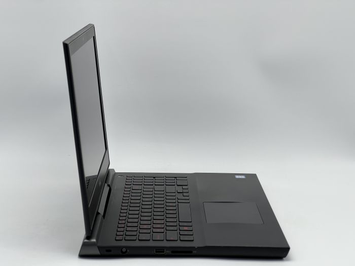 Ноутбук Dell Inspiron Gaming 15 7567, i5-7300HQ, 16 GB, 960 GB, NVIDIA GeForce GTX 1050, 1920x1080, IPS [SH26031212] БУ - зображення 2