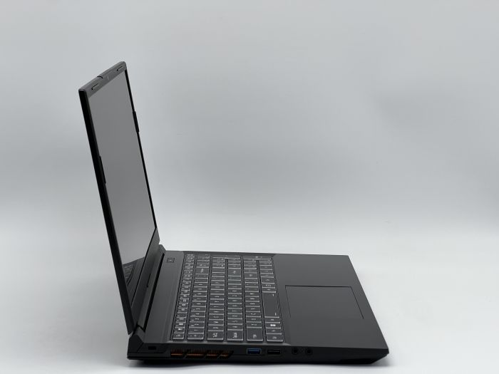 Ноутбук XPG xenia 15 i7 g13h4070lx, i7-13700H, 16 GB, 960 GB, NVIDIA GeForce RTX 4070, 1920x1080, IPS [SH2604047] БУ - изображение 2