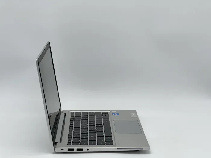 Ноутбук HP EliteBook 830 G8, i5-1145G7, 16 GB, 240 GB, Intel Iris Xe Graphics, 1920x1080, IPS [SH26041012] БУ - зображення 2