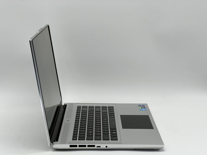 Ноутбук Gigabyte Aero 16 XE5 RP86, i7-12700H, 16 GB, 960 GB, NVIDIA GeForce RTX 3070 Ti, 3840x2400, OLED [SH2604034] БУ - изображение 2