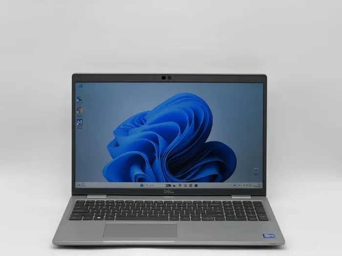 Ноутбук Dell Latitude 5520, i7-1185G7, 16 GB, 240 GB, Intel Iris Xe Graphics, 1920x1080, IPS [SH2608373] БУ - зображення 1