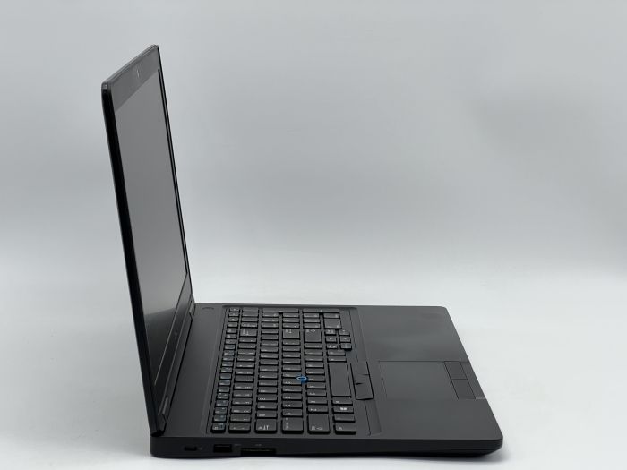 Ноутбук Dell Latitude 5590, i5-7300U, 8 GB, 120 GB, Intel HD Graphics 620, 1366x768, TN [SH26061040] БУ - изображение 2