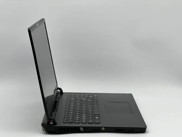 Ноутбук MSI Raider GE78HX 13VI-086US, i9-13950HX, 32 GB, 960 GB, NVIDIA GeForce RTX 4090, 2560x1600, IPS [SH2601356] БУ - изображение 2