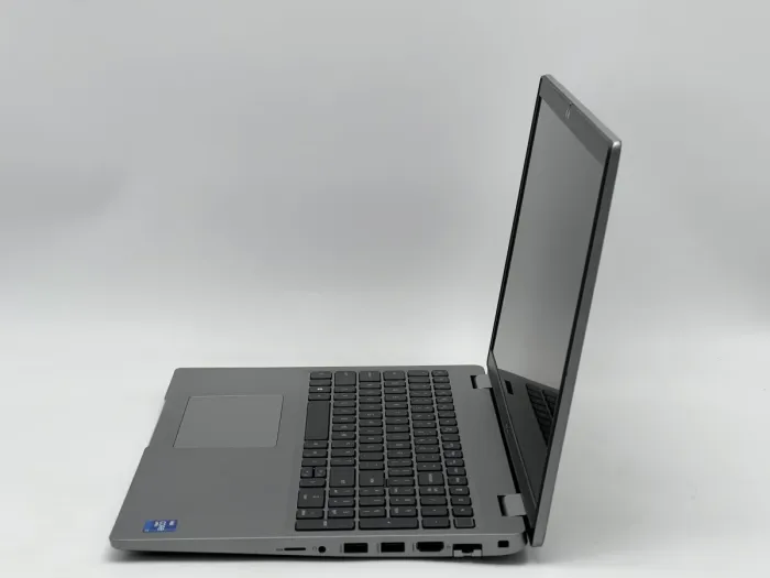 Ноутбук Dell Latitude 5520, i7-1185G7, 16 GB, 240 GB, Intel Iris Xe Graphics, 1920x1080, IPS [SH2607278] БУ - изображение 3