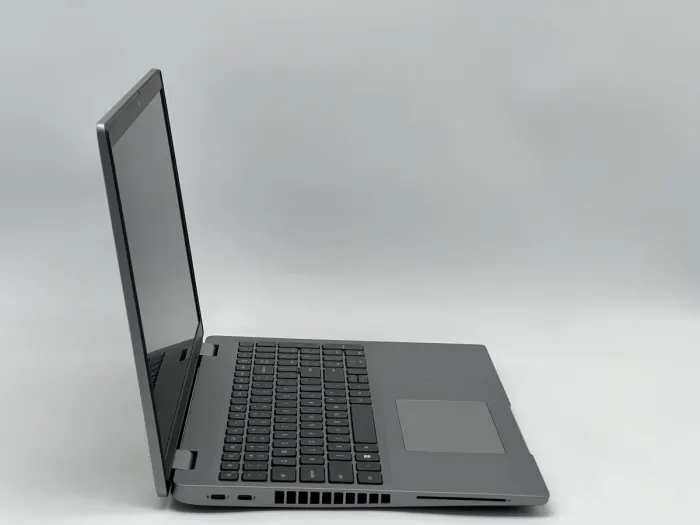 Ноутбук Dell Latitude 5520, i5-1145G7, 16 GB, 240 GB, Intel Iris Xe Graphics, 1920x1080, IPS [SH26051095] БУ - зображення 2