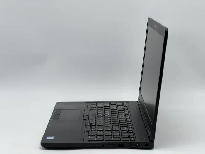 Ноутбук Dell Latitude 5590, i5-7300U, 8 GB, 120 GB, Intel HD Graphics 620, 1366x768, TN [SH2605877] БУ - зображення 3