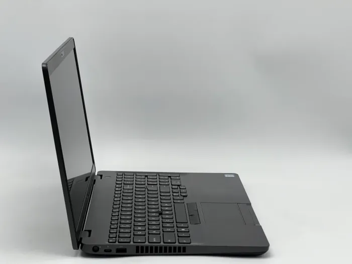 Ноутбук Dell Latitude 5500, i5-8265U, 16 GB, 240 GB, Intel UHD 620, 1920x1080, IPS [SH2504924] БУ - зображення 2
