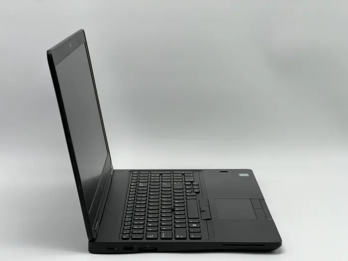 Ноутбук Dell Latitude 5590, i7-8650U, 8 GB, 240 GB, Intel UHD 620, 1920x1080, IPS [SH2602082] БУ - зображення 2
