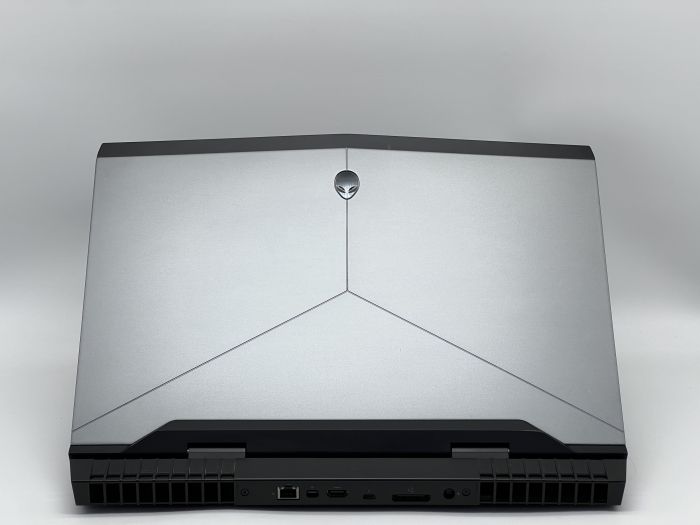 Ноутбук Dell Alienware 17 R4, i7-6820HK, 16 GB, 240 GB, NVIDIA GeForce GTX 1080, 1000 GB, 2560x1440, TN [SH2605892] БУ - зображення 4