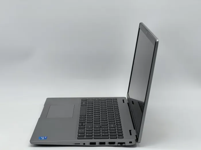 Ноутбук Dell Latitude 5520, i5-1145G7, 16 GB, 240 GB, Intel Iris Xe Graphics, 1920x1080, IPS [SH2606497] БУ - зображення 3