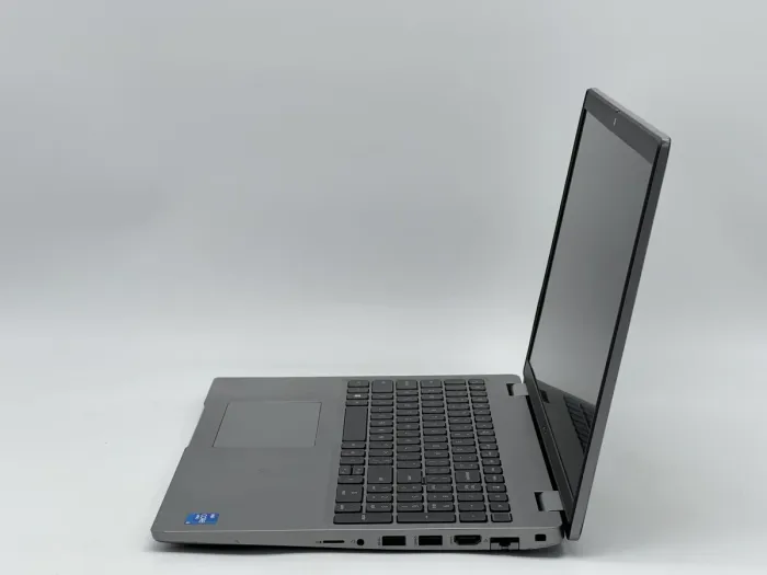 Ноутбук Dell Latitude 5520, i5-1145G7, 16 GB, 240 GB, Intel Iris Xe Graphics, 1920x1080, IPS [SH26051093] БУ - зображення 3