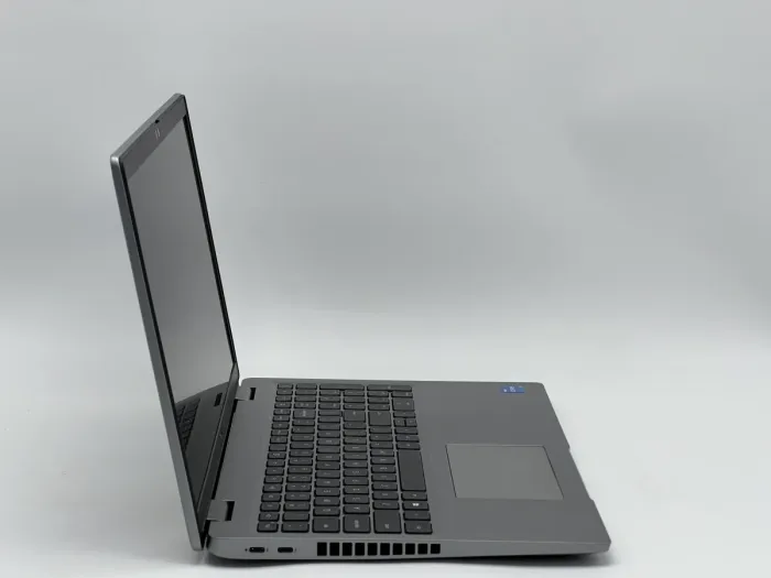 Ноутбук Dell Latitude 5520, i5-1135G7, 16 GB, 240 GB, Iris Xe Graphics, 1920x1080, IPS [SH2505652] БУ - зображення 2
