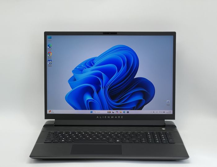 Ноутбук Dell Alienware m18 r1, i7-13700HX, 32 GB, 2048 GB, NVIDIA GeForce RTX 4070, 1920x1200, IPS [IS2511175] БУ - зображення 1