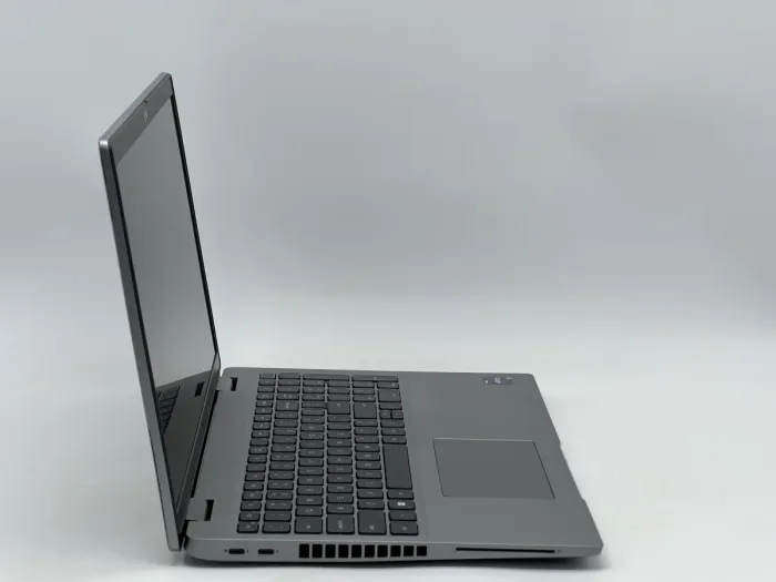 Ноутбук Dell Latitude 5530, Intel Core i7-1270P, 16 GB, 240 GB, Intel® Iris® Xe Graphics eligible, 1920x1080, IPS [SH2604644] БУ - зображення 2