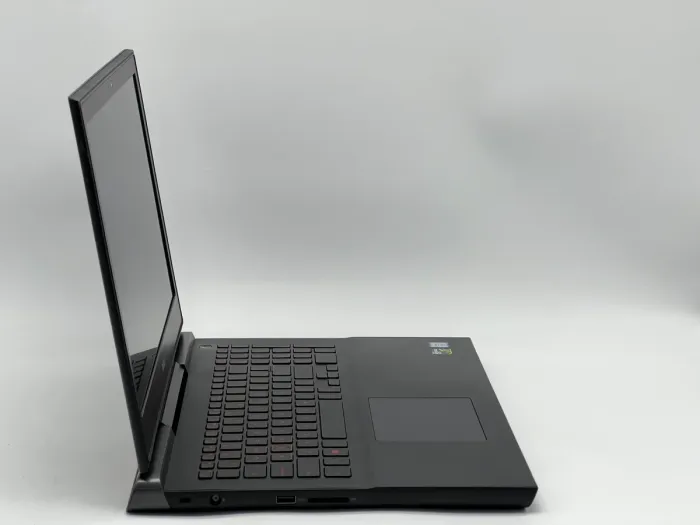 Ноутбук Dell Inspiron 15 7000, i7-7700HQ, 16 GB, 960 GB, NVIDIA GeForce GTX 1050 Ti, 1920x1080, IPS [SH2604171] БУ - зображення 2