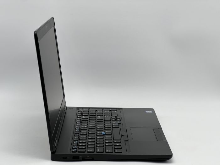 Ноутбук Dell Latitude 5590, i5-7300U, 8 GB, 120 GB, Intel HD Graphics 620, 1366x768, TN [SH26061031] БУ - изображение 2
