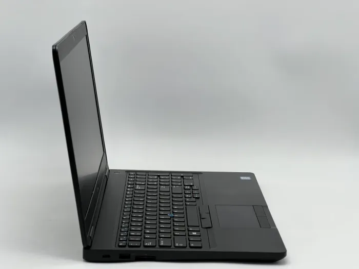 Ноутбук Dell Latitude 5590, i5-7300U, 8 GB, 120 GB, Intel HD Graphics 620, 1366x768, TN [SH26061019] БУ - изображение 2